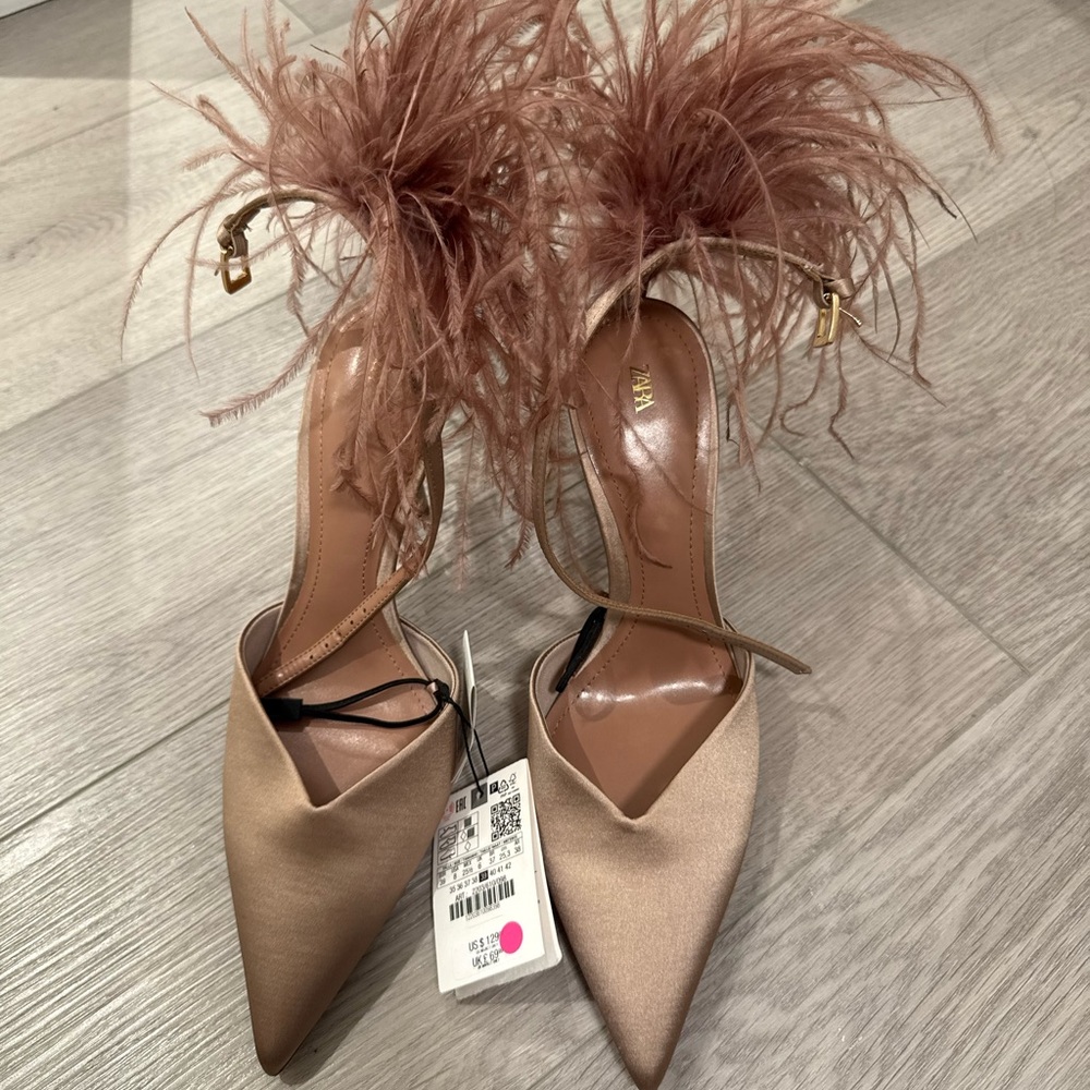 Zara Women's Tan Feathered Heels